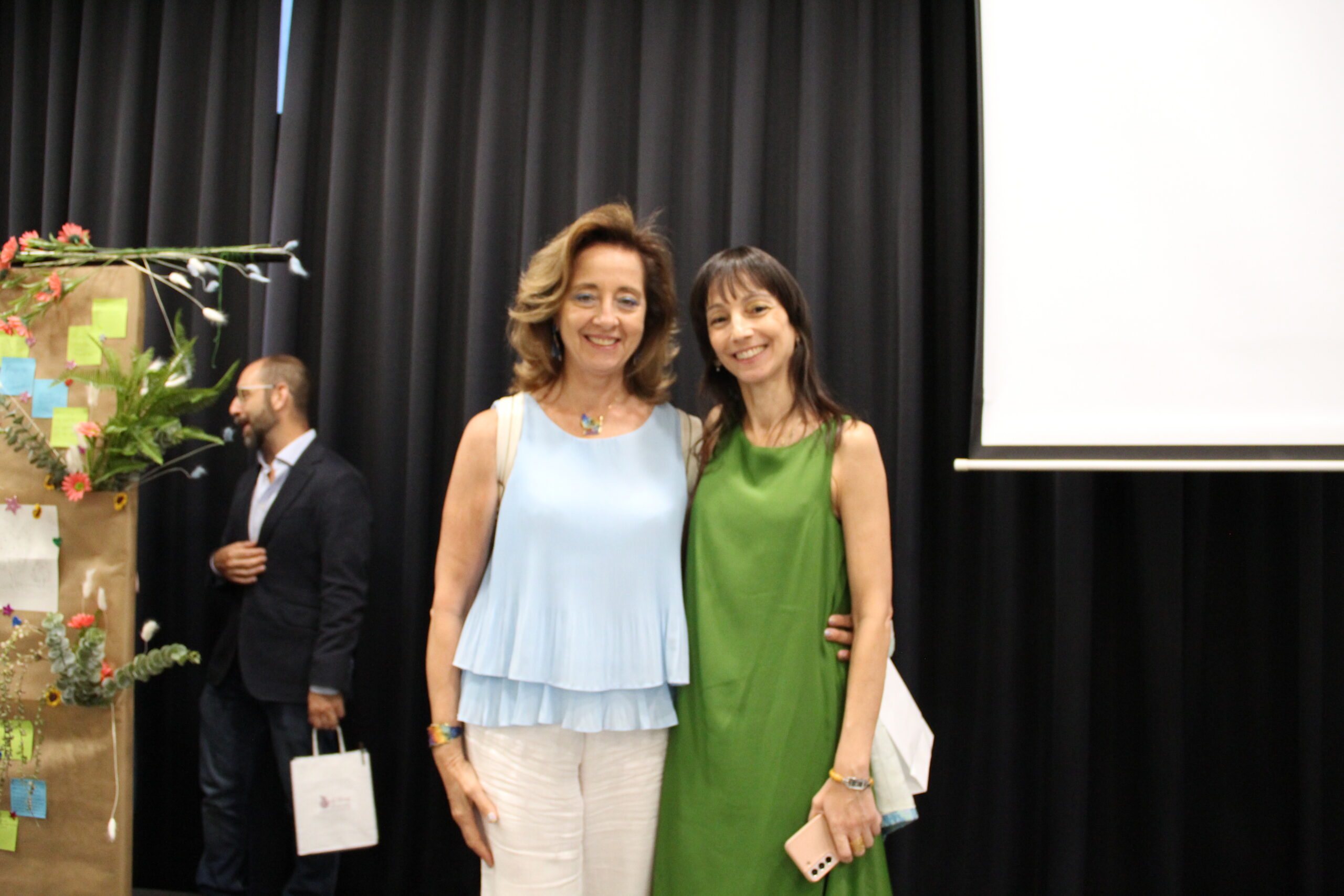 Foro Juntos Cuidamos Mejor de Al Final de la Vida - Proyecto Persona y Vida como asistente